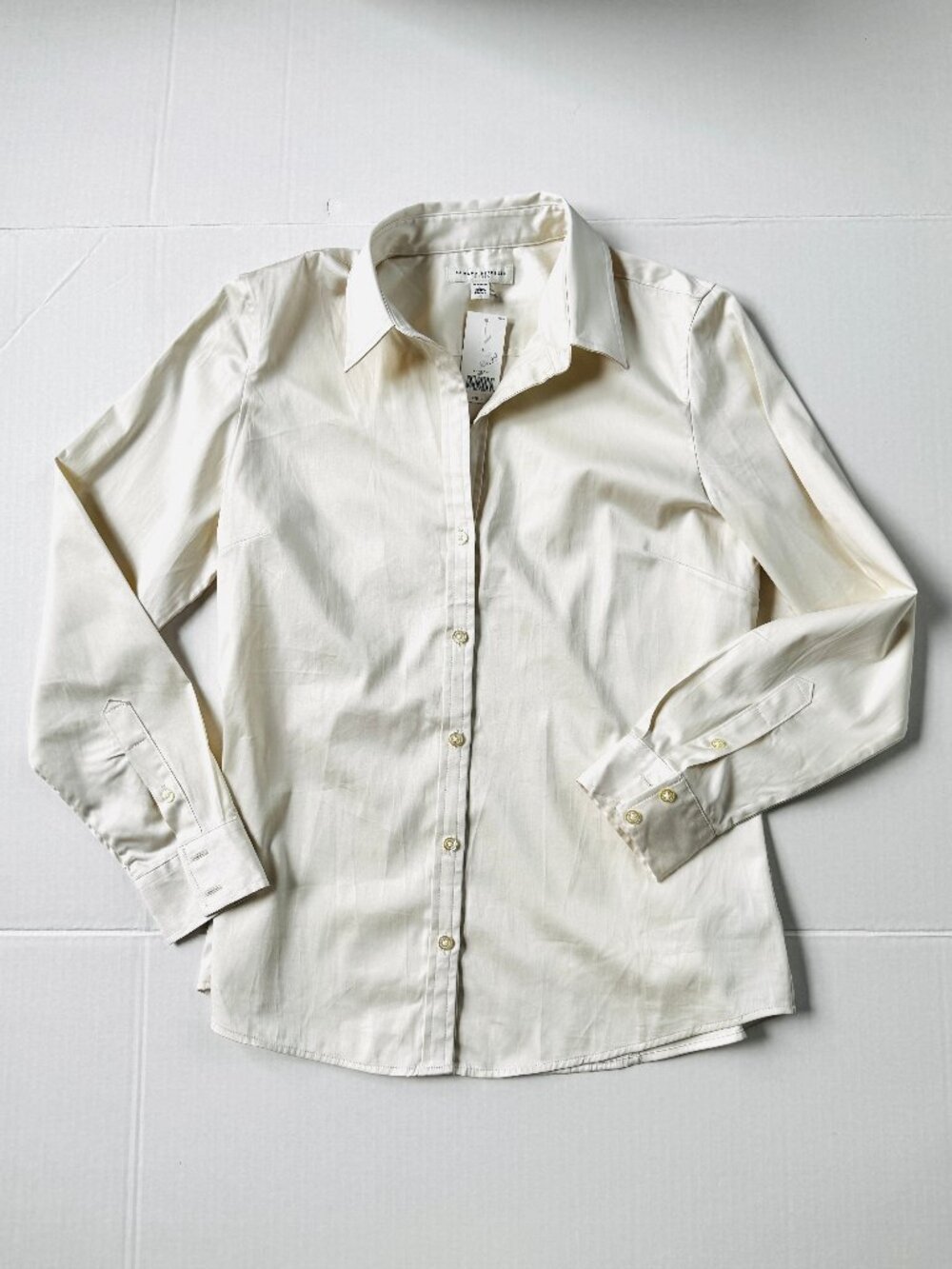 Banana Republic Women’s Fitted Cotton Shirt Cream Sheen Button Down Large NWT